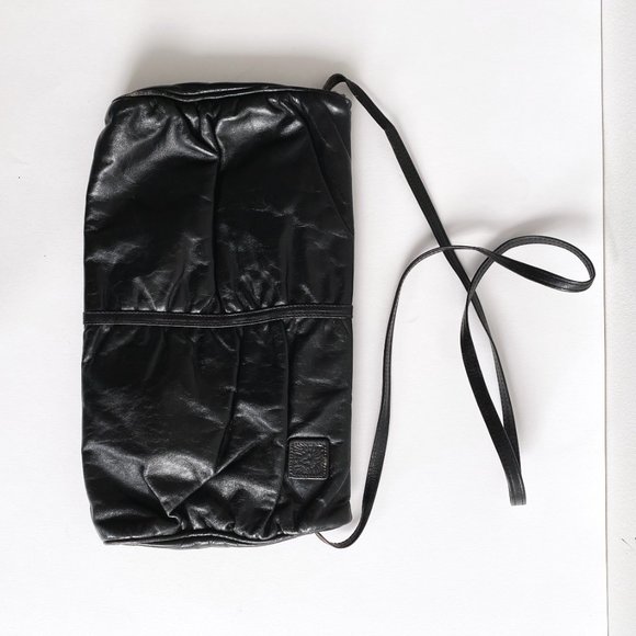 ANNE KLEIN VTG Black Leather Pochette - Picture 7 of 11
